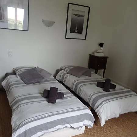 Maison Entiere, Dans Village Bord De Mer, Typique & Classe 펜션